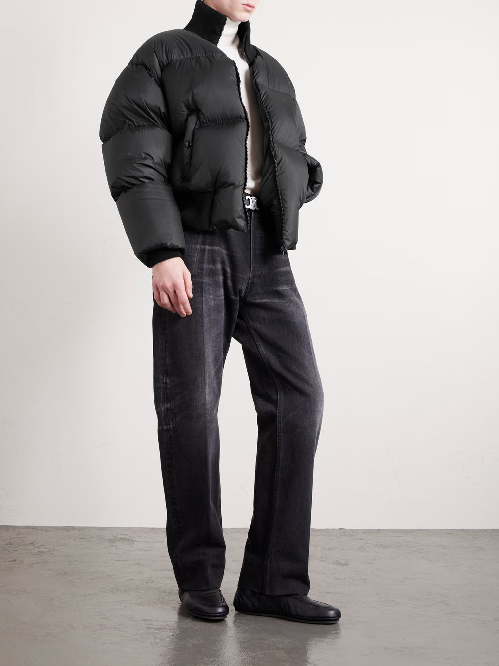 Mens Puffered Black Down Jacket